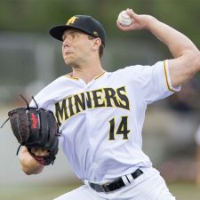 Rob Hensey pitching (photo by Phil Hoops)
