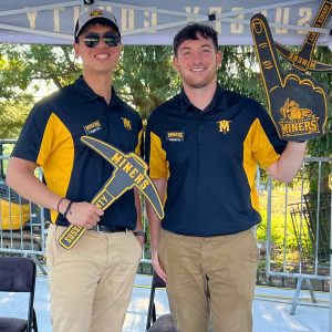 Sussex County Miners interns at Skylands Stadium.